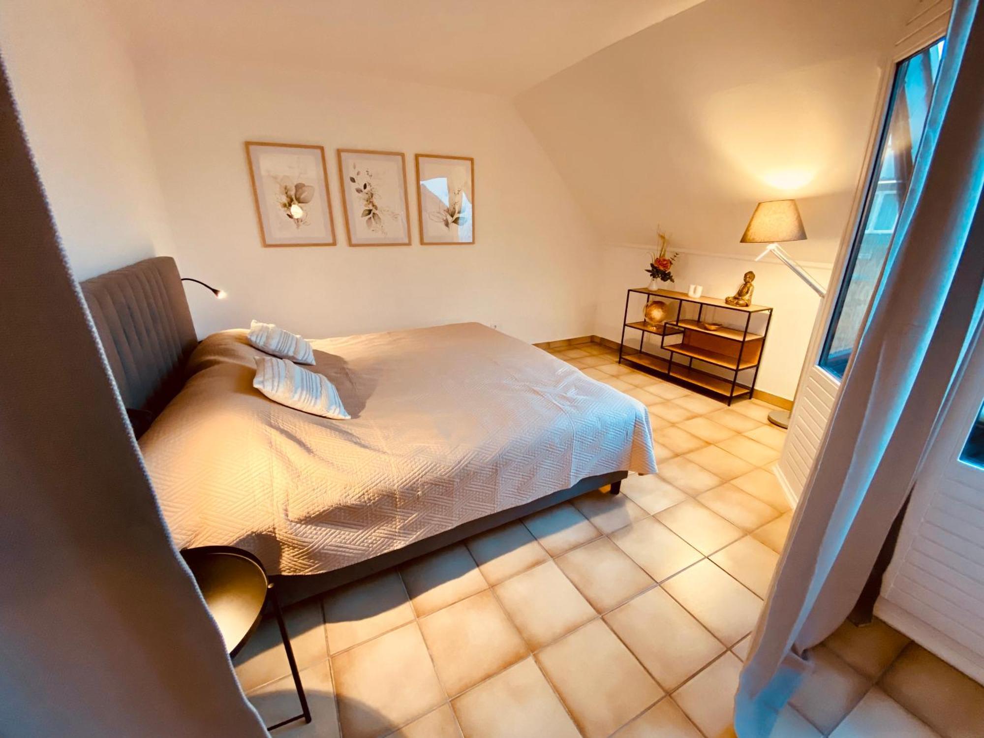 Living With Soul - Appartement Ueber Den Daechern Von Wiesbaden Exterior foto