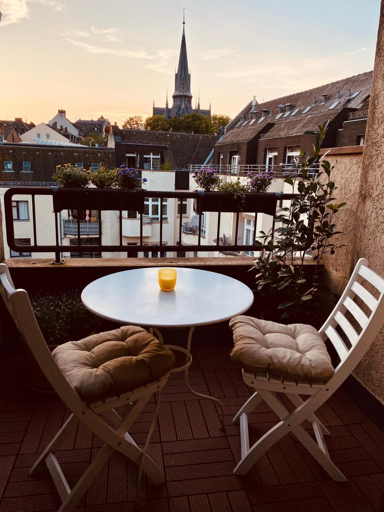 Living With Soul - Appartement Ueber Den Daechern Von Wiesbaden Exterior foto