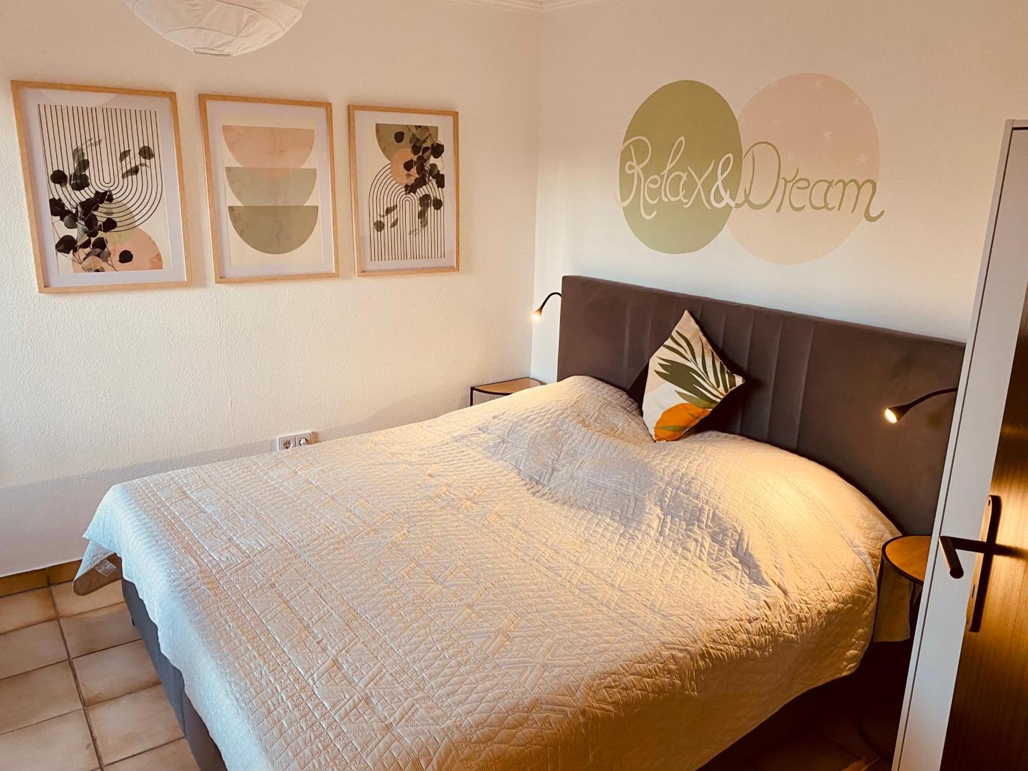 Living With Soul - Appartement Ueber Den Daechern Von Wiesbaden Exterior foto